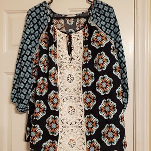 Crown and Ivy Blouse 2x crotchet overlay EUC